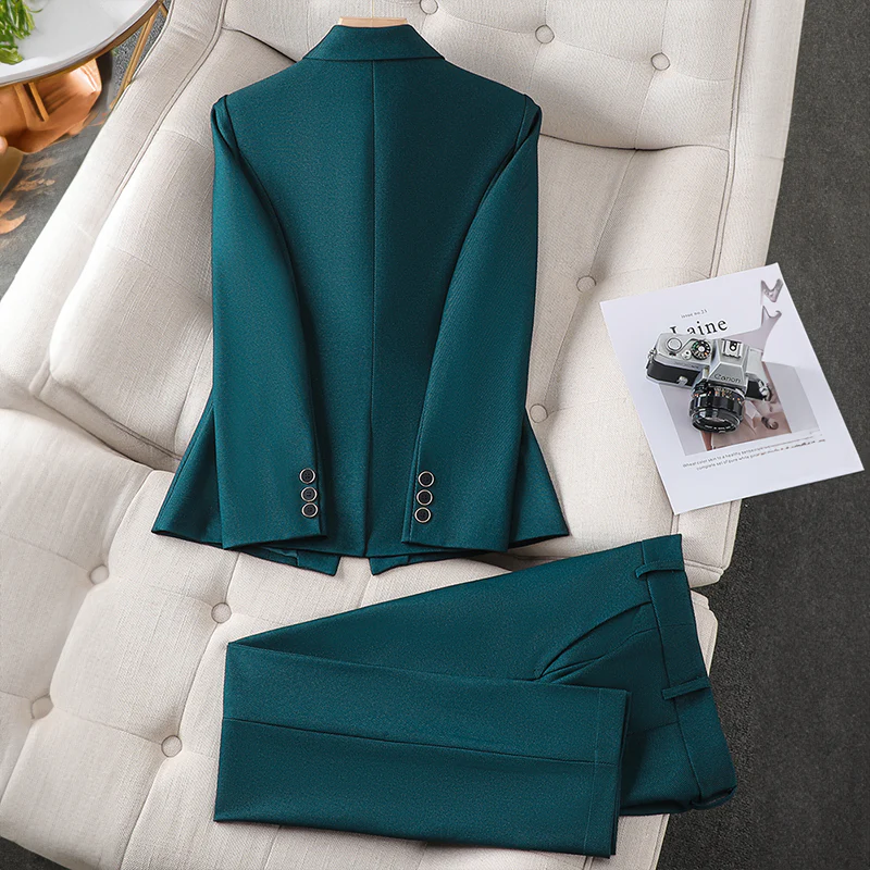 Zulima | Getailleerde slim-fit formele blazer en pantalonset