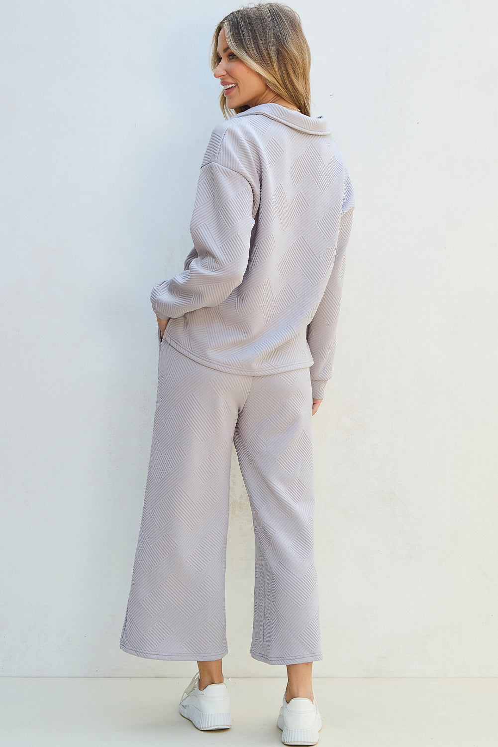 Nicola | Casual V-hals top met kraag & wijde broek set