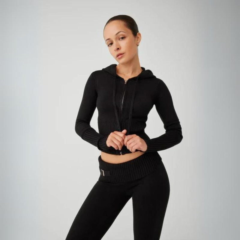 Aruna | Knus gebreide cropped trui en broek bijpassende set