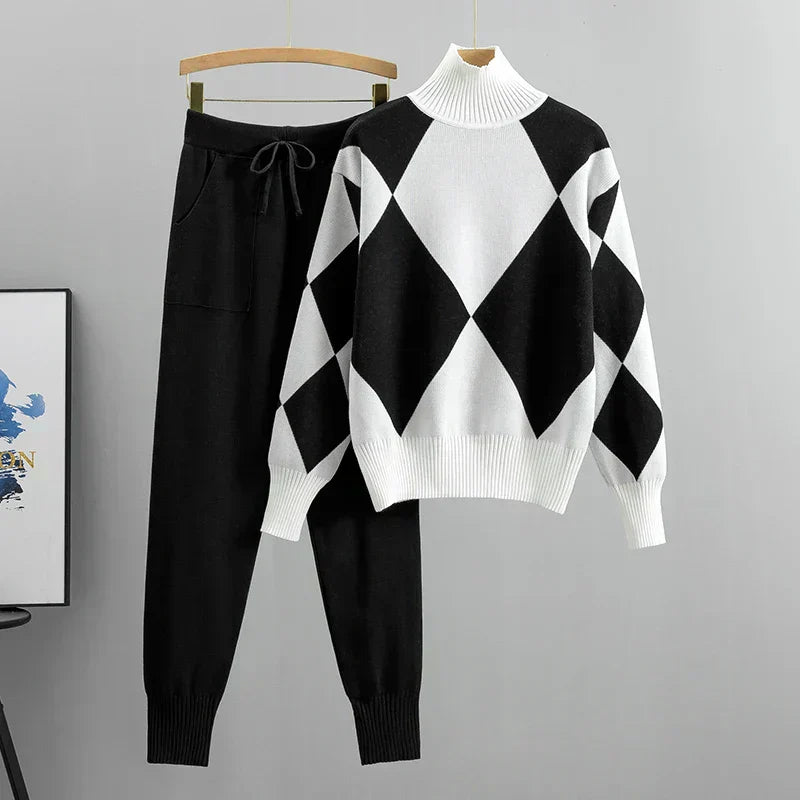 Yaksha | Geometrische zacht gebreide coltrui en broek - Gezellige Herfst/Winter Outfit