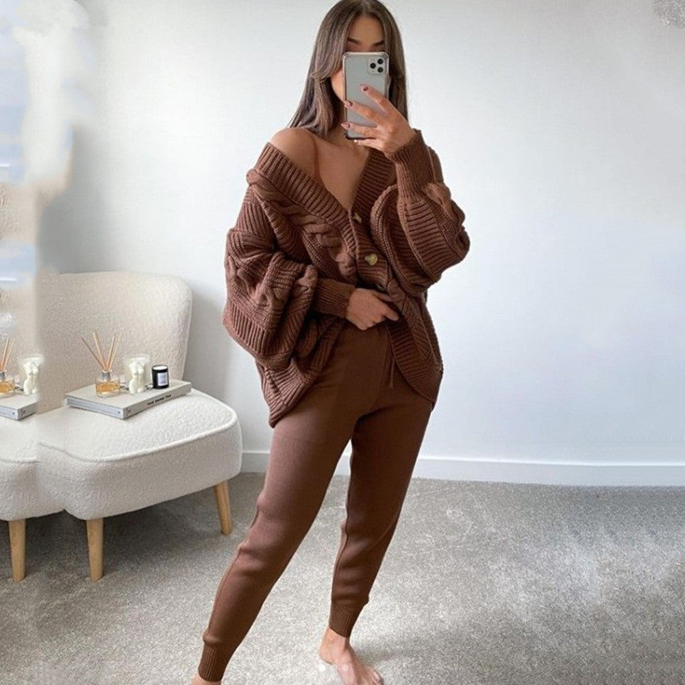 Emelina | Oversized gebreide kabeltrui en aansluitende broek - Knusse, chique gebreide kleding