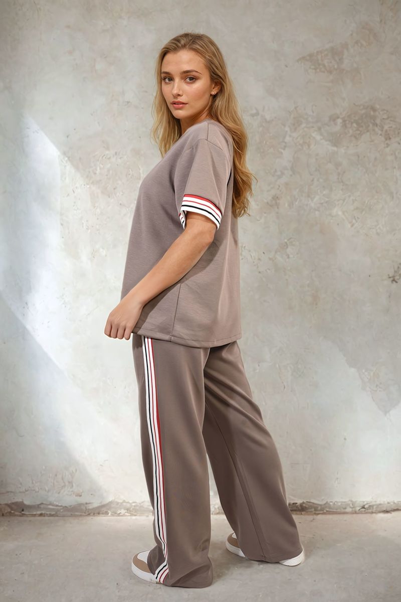 Aleida | Stijlvolle Contraststreep Top en Broeken Set
