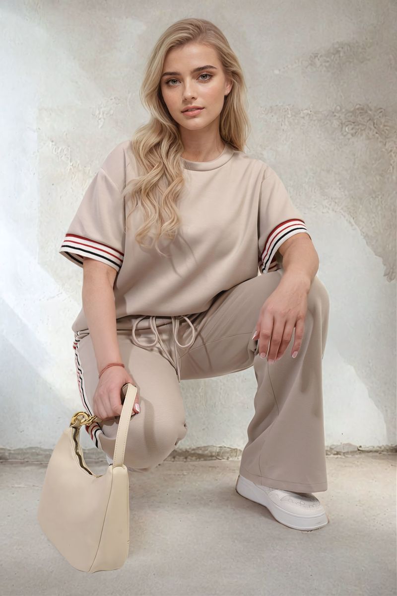Aleida | Stijlvolle Contraststreep Top en Broeken Set