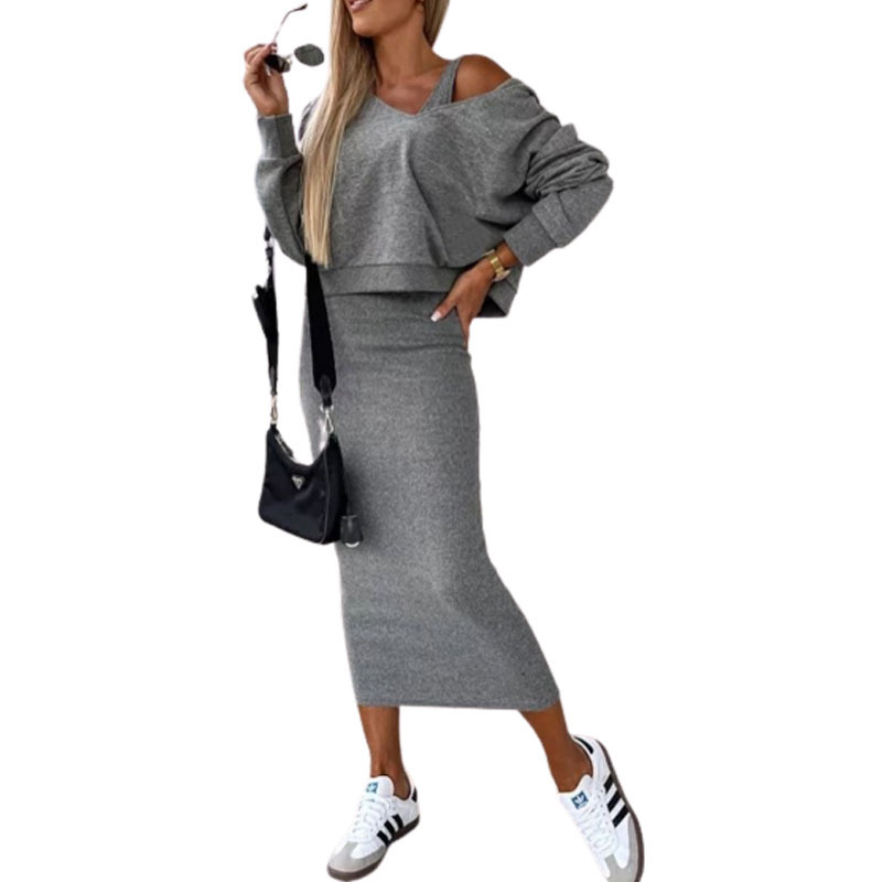 ELEGANTE JURK EN HOODIE