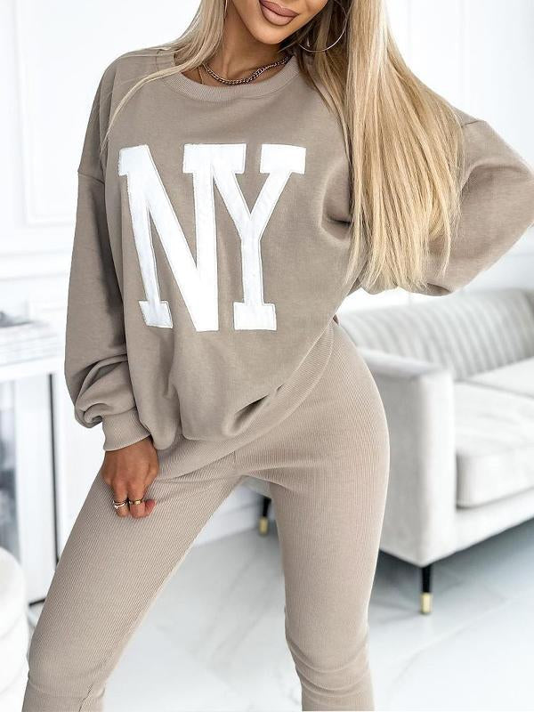 Yunia | Relaxed sweatshirt met grote letterprint en legging set