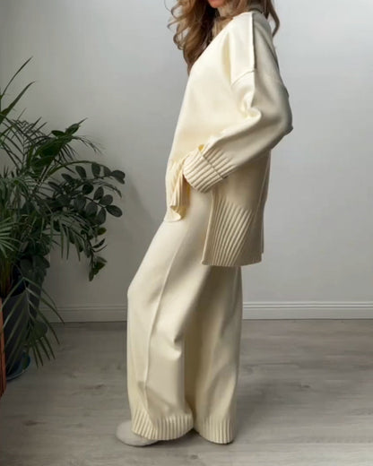 Magnolia | Klassieke losse coltrui & broek tweedelige set