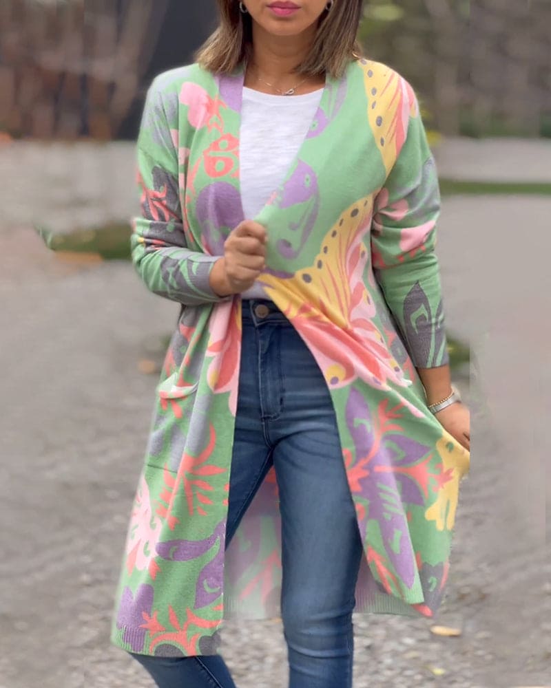 Jara | Een Cardigan Met Een Kleurrijke Print