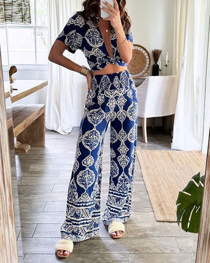 Lorelei | Vintage V-hals Bedrukte Top & Broek Set