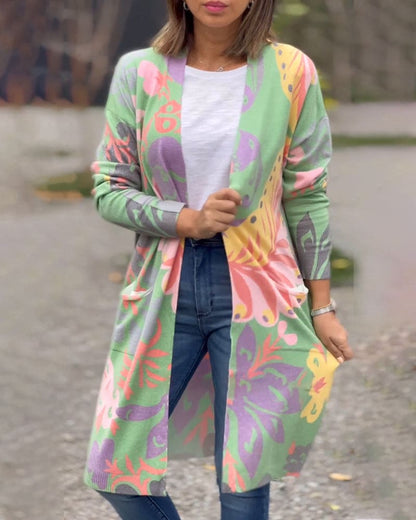 Jara | Een Cardigan Met Een Kleurrijke Print
