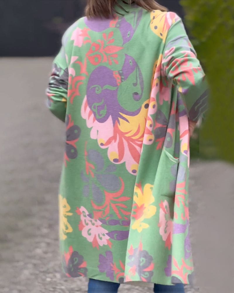 Jara | Een Cardigan Met Een Kleurrijke Print
