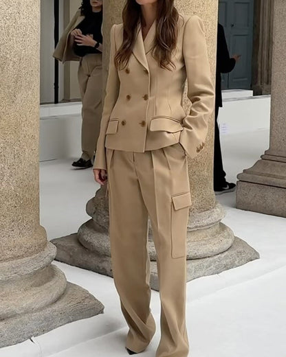 Haisley | Modieus Khaki pak met dubbele rij knopen Jas & Broek Set