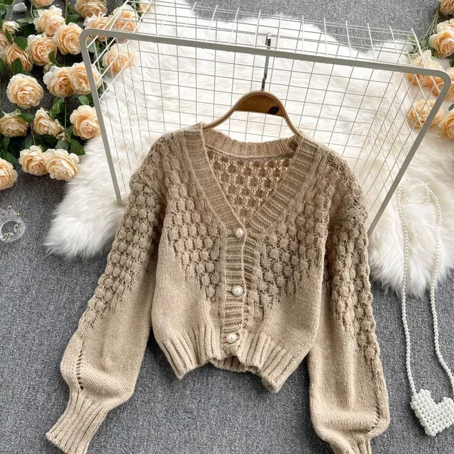 Lotte | Vest met parelknopen