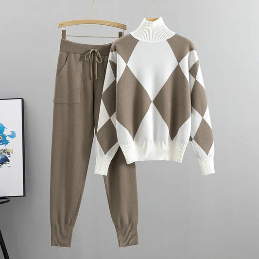 Yaksha | Geometrische zacht gebreide coltrui en broek - Gezellige Herfst/Winter Outfit