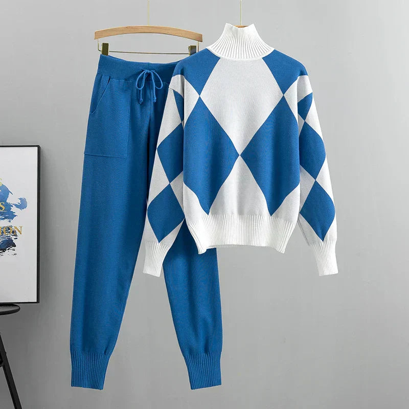 Yaksha | Geometrische zacht gebreide coltrui en broek - Gezellige Herfst/Winter Outfit