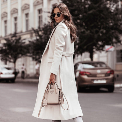 Chique Livia Lange Damesjas met Revers