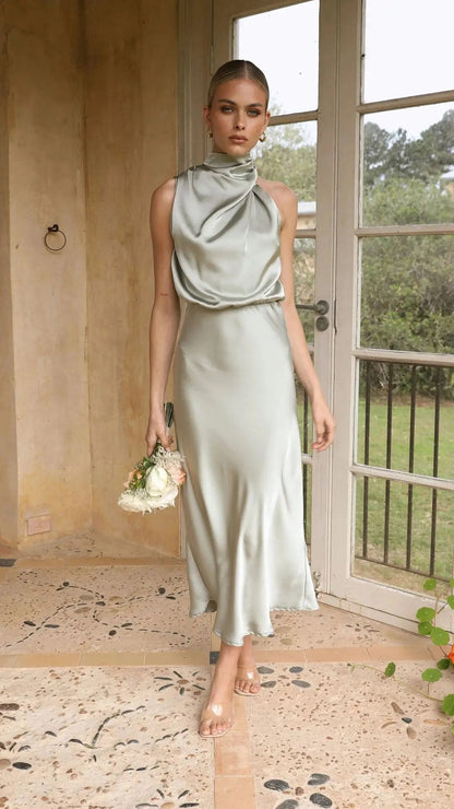 Maxi Jurk met Elastische Taille en Satijnen Draperie bij de Hals