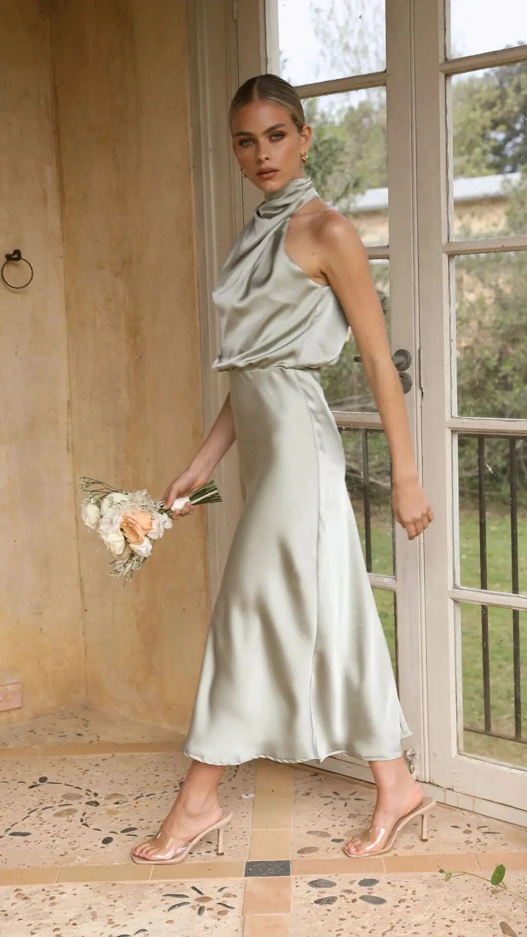Maxi Jurk met Elastische Taille en Satijnen Draperie bij de Hals