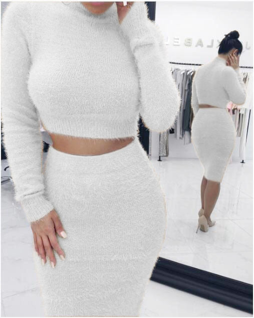 Marion | Chic fuzzy trui en rok tweedelig pak