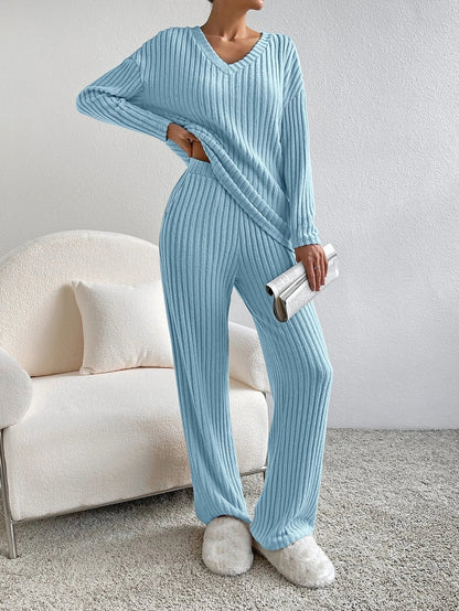 Marita | Knitted trousers and pants for women