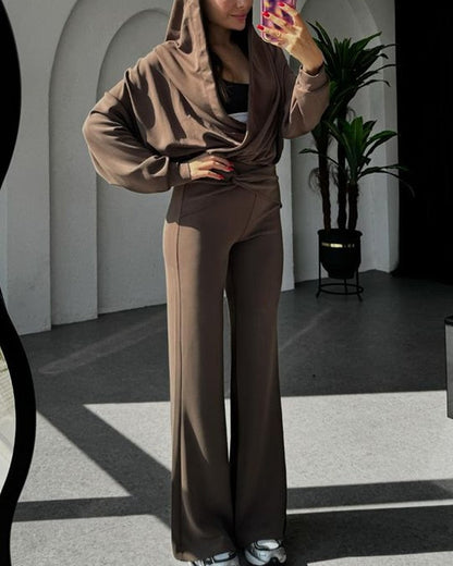 Pallas | Modieuze overslag capuchon Top & Broek Set