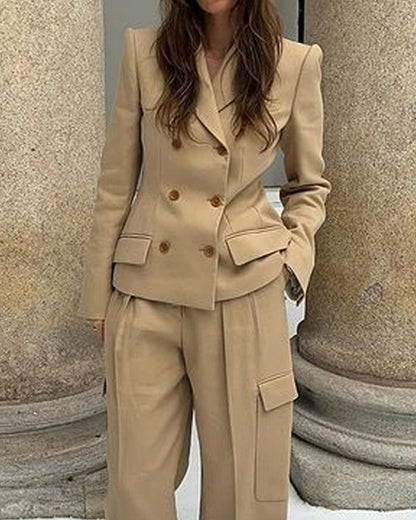 Haisley | Modieus Khaki pak met dubbele rij knopen Jas & Broek Set