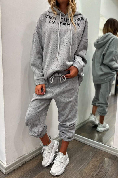 Nicolasa | Sportieve chique hoodie strass en broek set