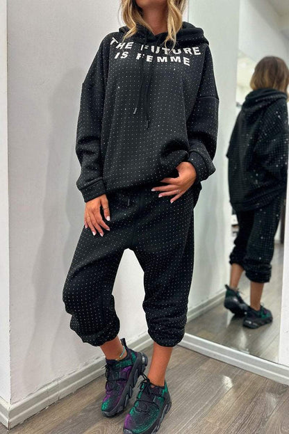 Nicolasa | Sportieve chique hoodie strass en broek set