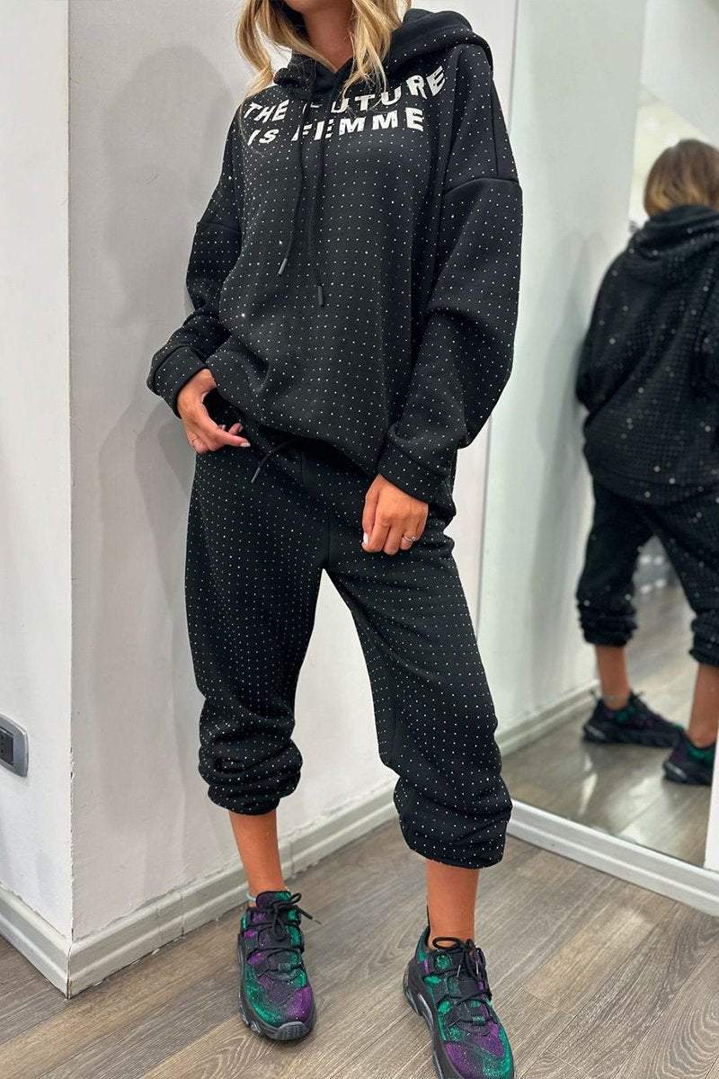 Nicolasa | Sportieve chique hoodie strass en broek set