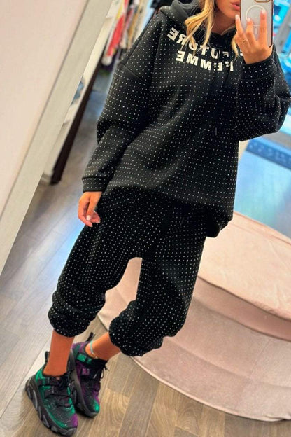 Nicolasa | Sportieve chique hoodie strass en broek set